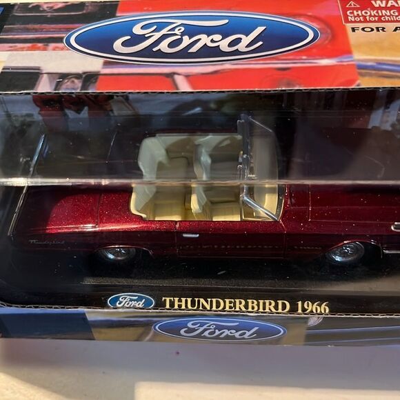 Newray Ford and Buick Die-Cast Model Cars 1:43 1958 Buick T-Bird 1966 - Picture 5 of 7